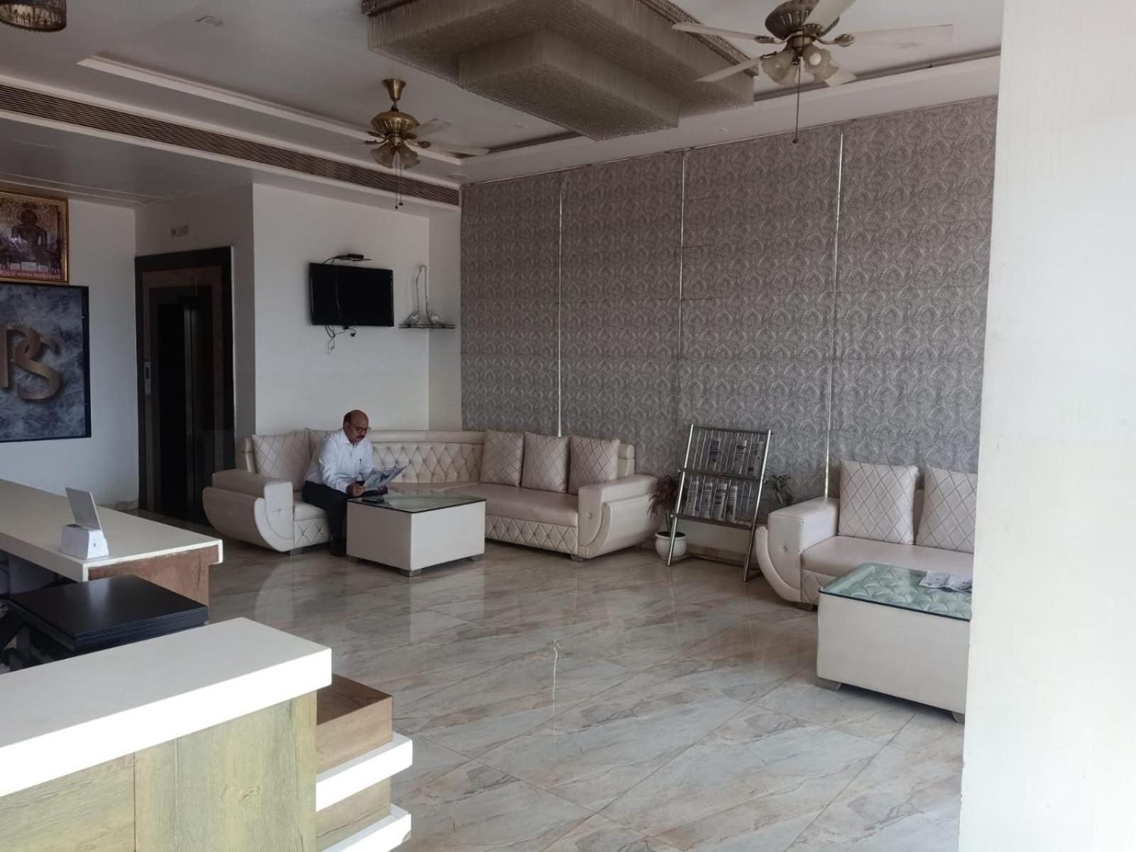 Hotel Ps Residency à Shivpurī Extérieur photo